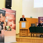 Od poczęcia po relację – interdyscyplinarna refleksja nad życiem prenatalnym na KUL