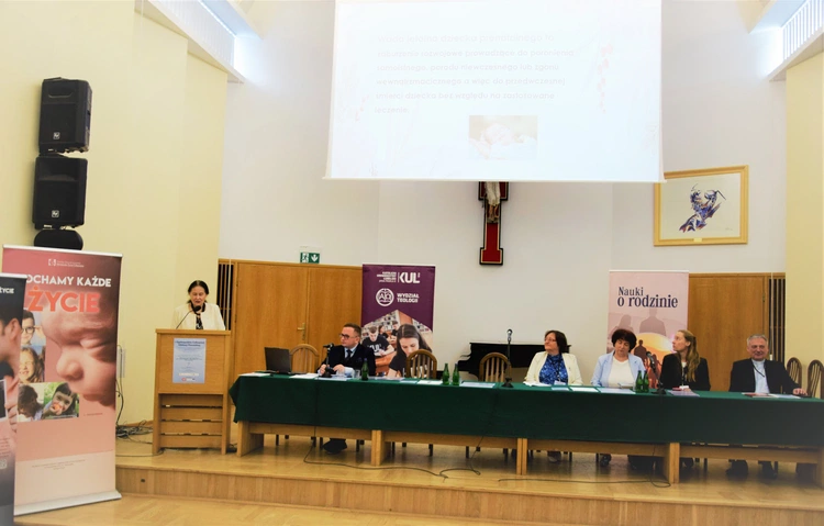 Od poczęcia po relację – interdyscyplinarna refleksja nad życiem prenatalnym na KUL