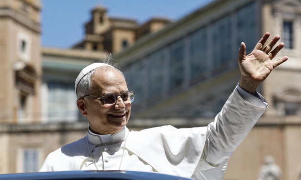 Papież Leon XIV jako biskup czasami spędzał noce w zagrodach dla owiec