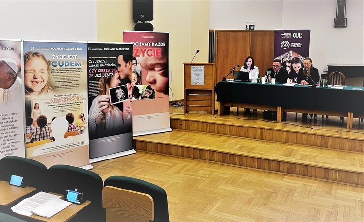 Edukacja prenatalna - dyskusja ogólnopolska praktyków i teoretyków