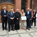Wnętrze remontowanej katedry opolskiej