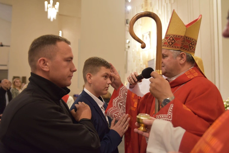 Bierzmowanie w par. Ducha Św. w Mielcu 2025