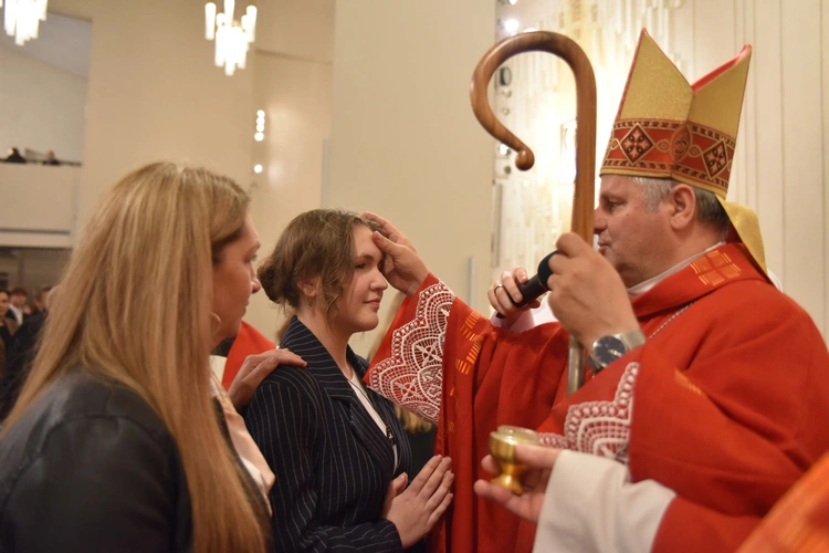Bierzmowanie w par. Ducha Św. w Mielcu 2025