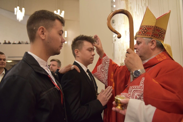 Bierzmowanie w par. Ducha Św. w Mielcu 2025