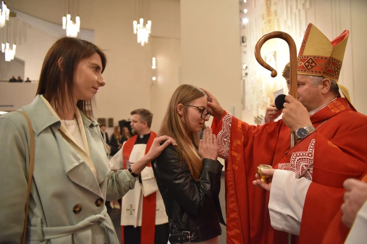 Bierzmowanie w par. Ducha Św. w Mielcu 2025