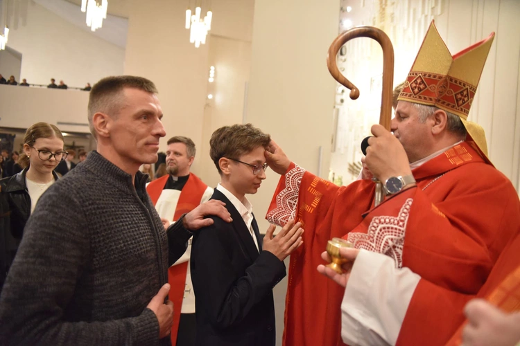 Bierzmowanie w par. Ducha Św. w Mielcu 2025