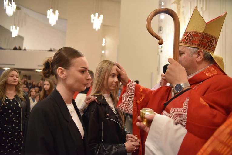 Bierzmowanie w par. Ducha Św. w Mielcu 2025