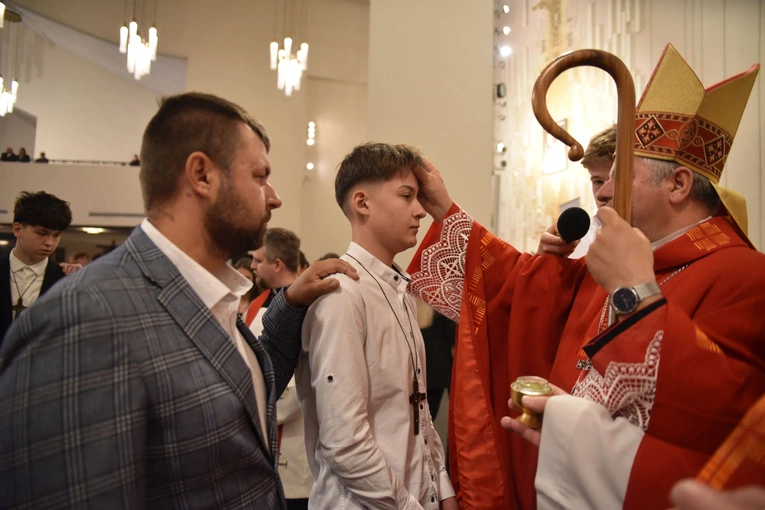 Bierzmowanie w par. Ducha Św. w Mielcu 2025