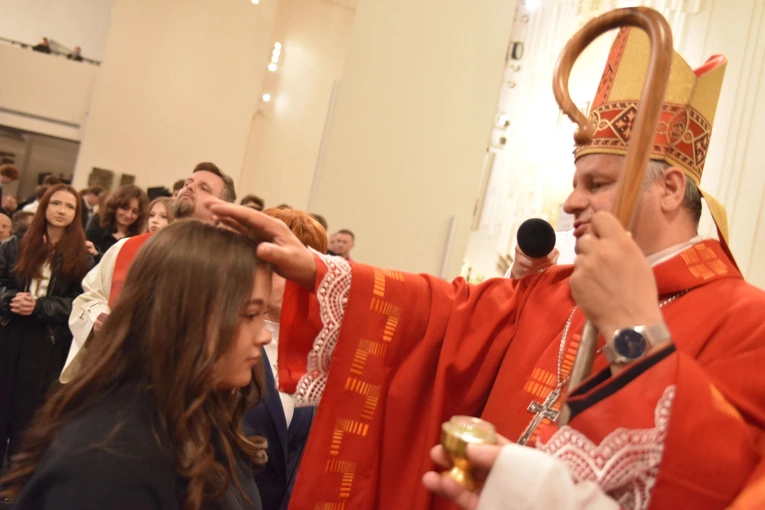 Bierzmowanie w par. Ducha Św. w Mielcu 2025