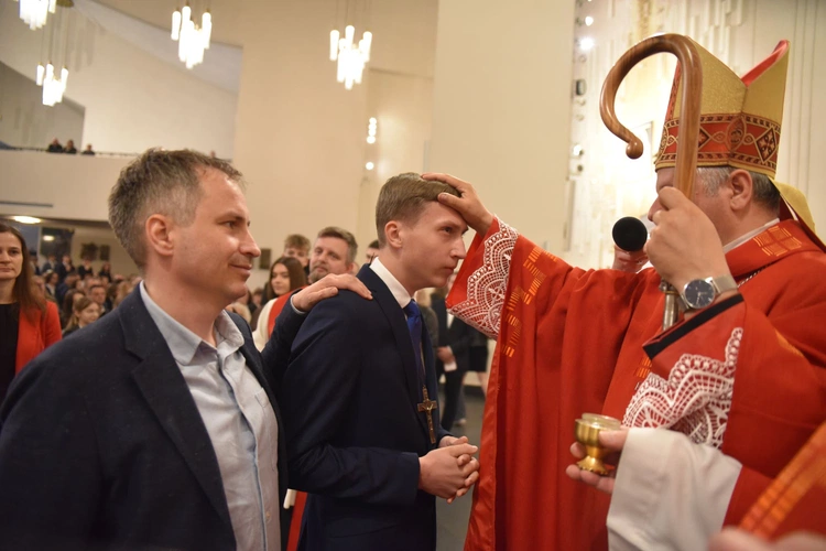 Bierzmowanie w par. Ducha Św. w Mielcu 2025