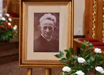 65 lat temu zielonogórzanie stanęli w obronie Domu Katolickiego i swojego proboszcza