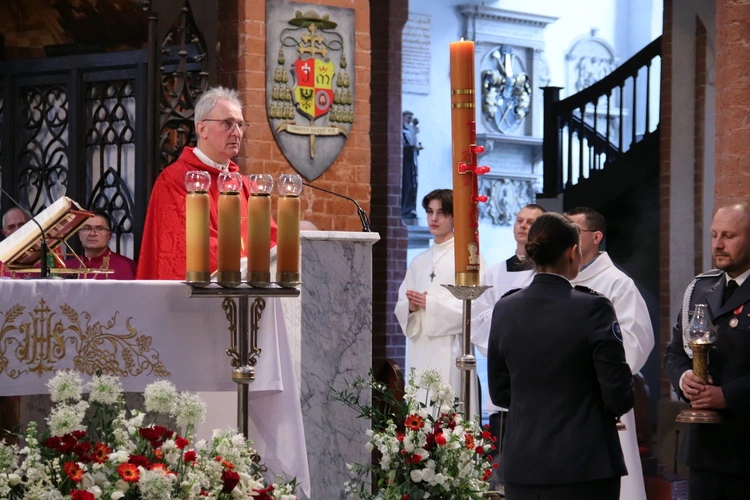Uroczysta Msza św. z biskupem polowym i bierzmowanie w bazylice św. Elżbiety