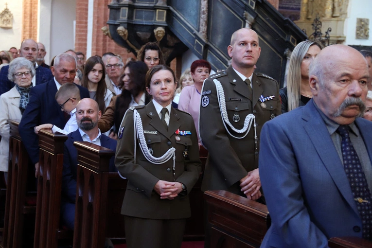 Uroczysta Msza św. z biskupem polowym i bierzmowanie w bazylice św. Elżbiety