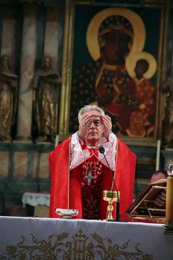 Uroczysta Msza św. z biskupem polowym i bierzmowanie w bazylice św. Elżbiety
