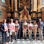 Młodzi pasjonaci katedry z nagrodami