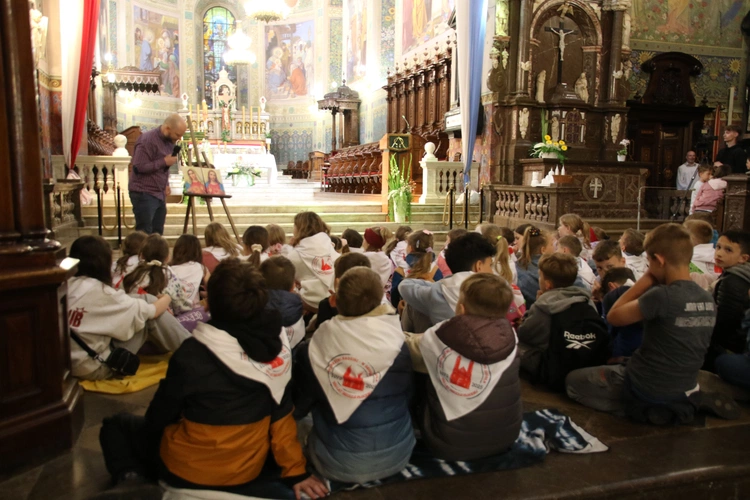 Płock. Dzień dziecka w ogrodzie biskupim