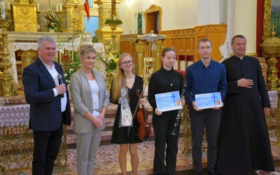 Muzycznie uczczono pamięć ks. Czesława Wali