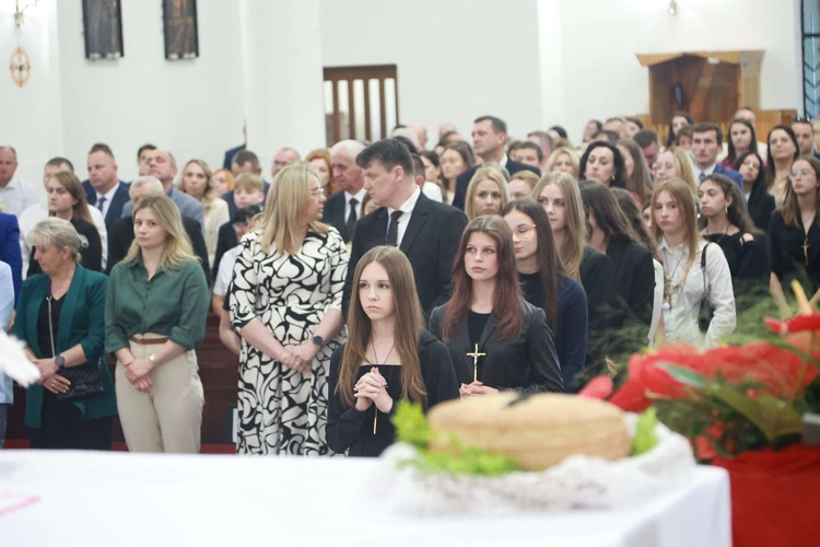 Bierzmowanie w Trzcianie koło Mielca