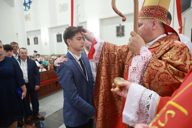 Bierzmowanie w Trzcianie koło Mielca