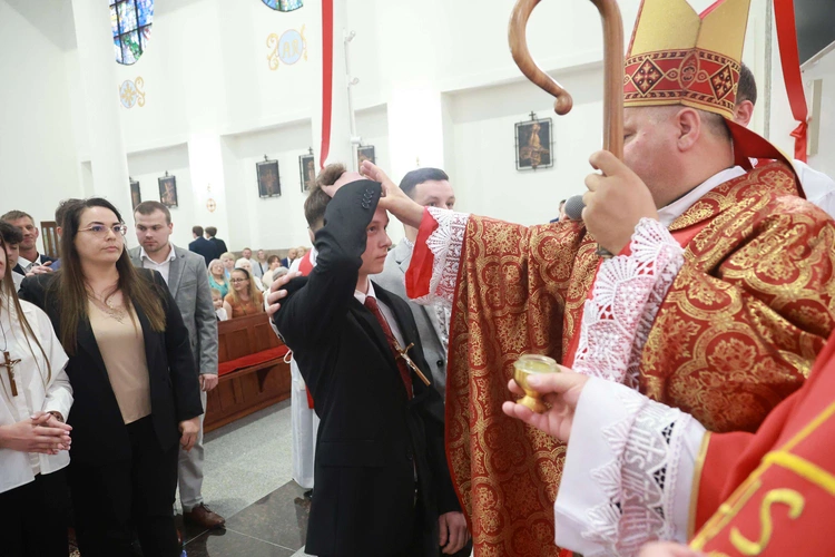 Bierzmowanie w Trzcianie koło Mielca