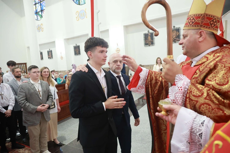Bierzmowanie w Trzcianie koło Mielca