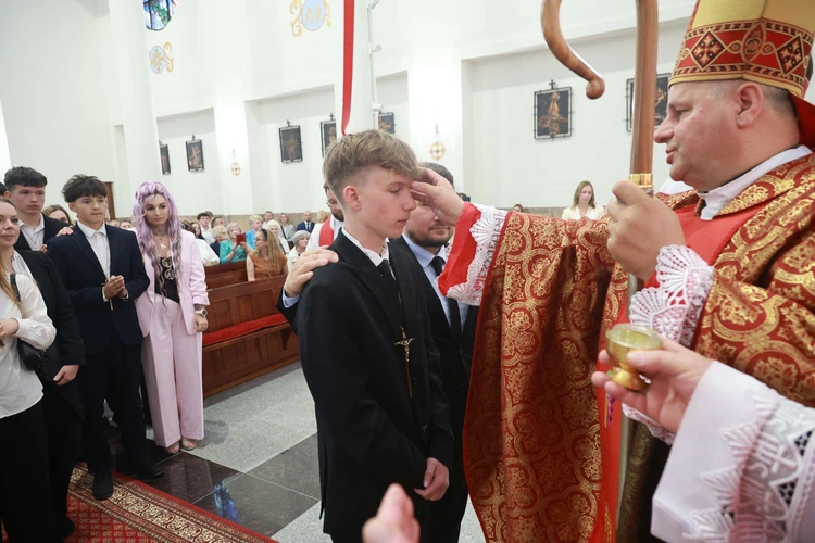 Bierzmowanie w Trzcianie koło Mielca