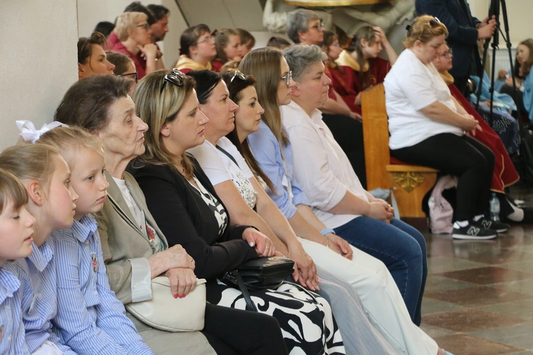 Pułtusk. XXVI Sacrosong Diecezji Płockiej (Msza św. w bazylice)