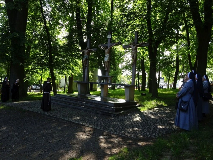 Pielgrzymka osób konsekrowanych