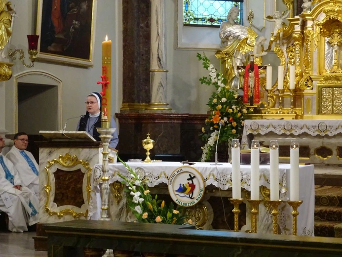 Pielgrzymka osób konsekrowanych