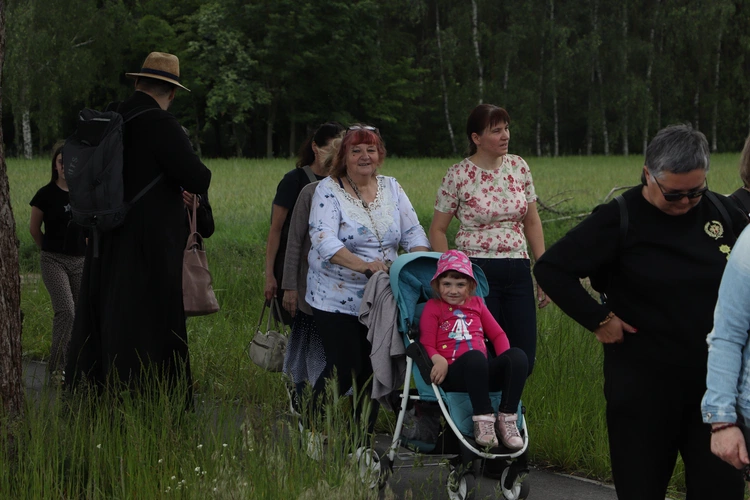 XII Diecezjalna Pielgrzymka Kobiet - wędrówka