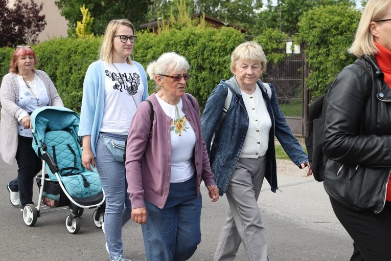 XII Diecezjalna Pielgrzymka Kobiet - wędrówka