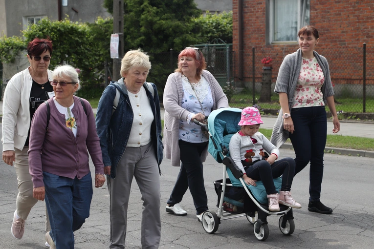 XII Diecezjalna Pielgrzymka Kobiet - wędrówka