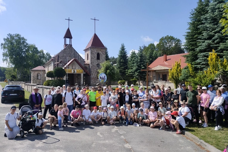 Wierni z Dąbrówki pielgrzymowali do sanktuarium w Paradyżu
