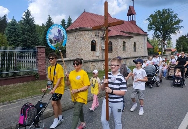Wierni z Dąbrówki pielgrzymowali do sanktuarium w Paradyżu