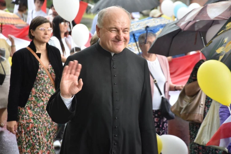 Ulicami Gorzowa Wlkp. przeszedł Marsz dla Życia i Rodziny