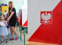 Exit poll: Frekwencja w II turze wyborów wyniosła 72,8 proc.