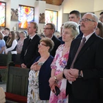 Nowy Dwór Mazowiecki. Poświęcenie witraża i wprowadzenie relikwii błogosławionej rodziny Ulmów