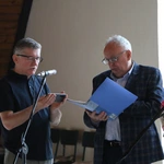 Nowy Dwór Mazowiecki. Poświęcenie witraża i wprowadzenie relikwii błogosławionej rodziny Ulmów