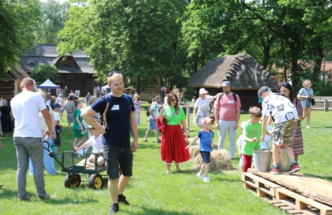 Wyprawa Rodzin w skansenie radomskim