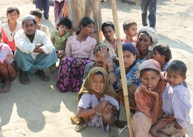 Bangladesz: Brak pieniędzy na naukę dzieci Rohindżów