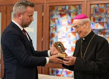 Abp Nossol uhonorowany nagrodą "Gratias agimus"