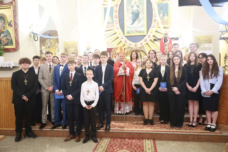 Bierzmowanie w Marcinkowicach