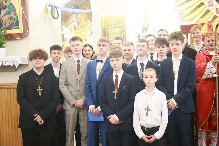 Bierzmowanie w Marcinkowicach