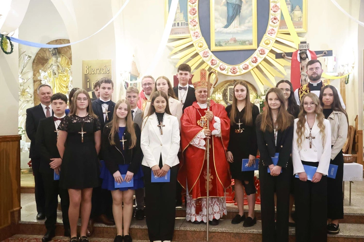Bierzmowanie w Marcinkowicach