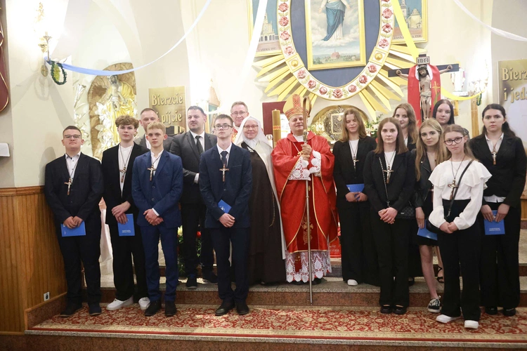 Bierzmowanie w Marcinkowicach