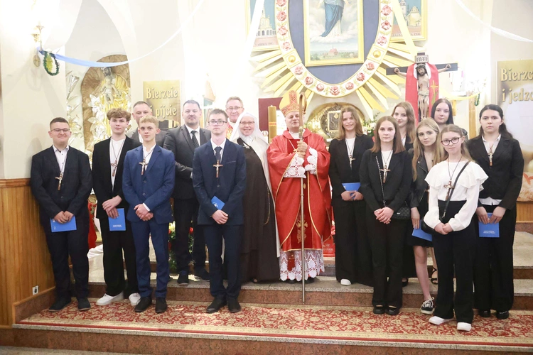 Bierzmowanie w Marcinkowicach