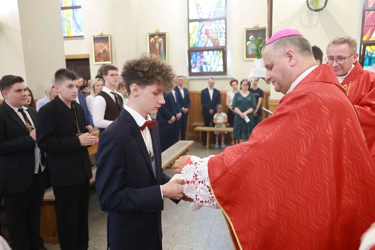 Bierzmowanie w Marcinkowicach