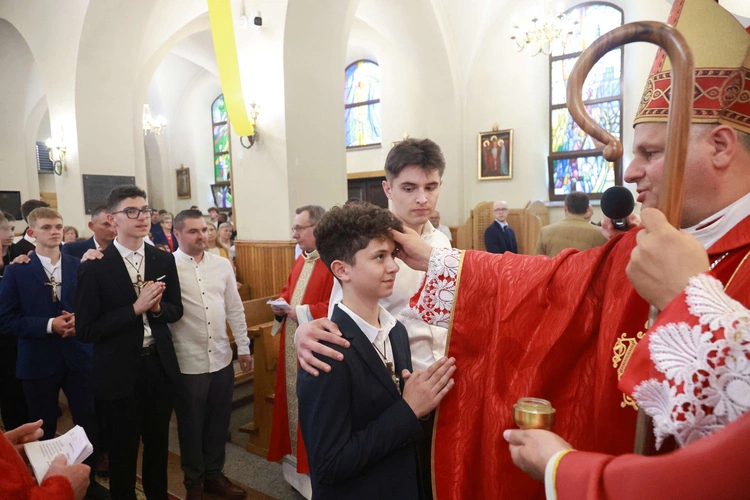 Bierzmowanie w Marcinkowicach