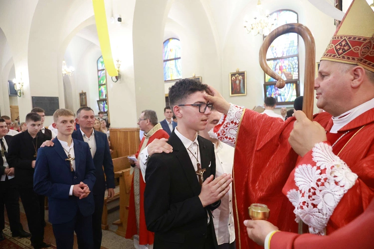 Bierzmowanie w Marcinkowicach