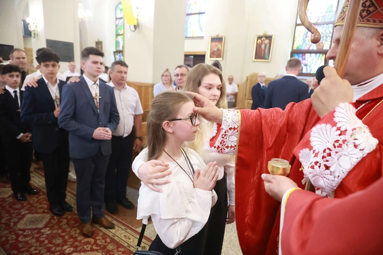 Bierzmowanie w Marcinkowicach